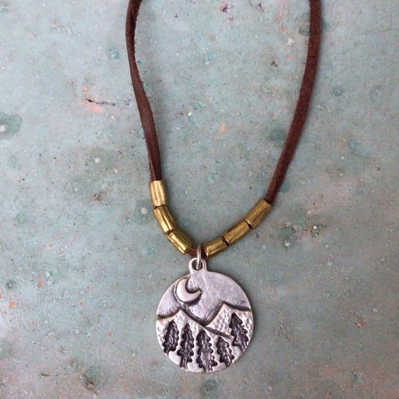 Artisan Sundance Charm Necklace - Picture 7 of 7